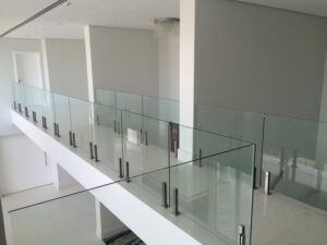 Guarda-Corpo de Vidro em Fortaleza - MMA Vidraçaria