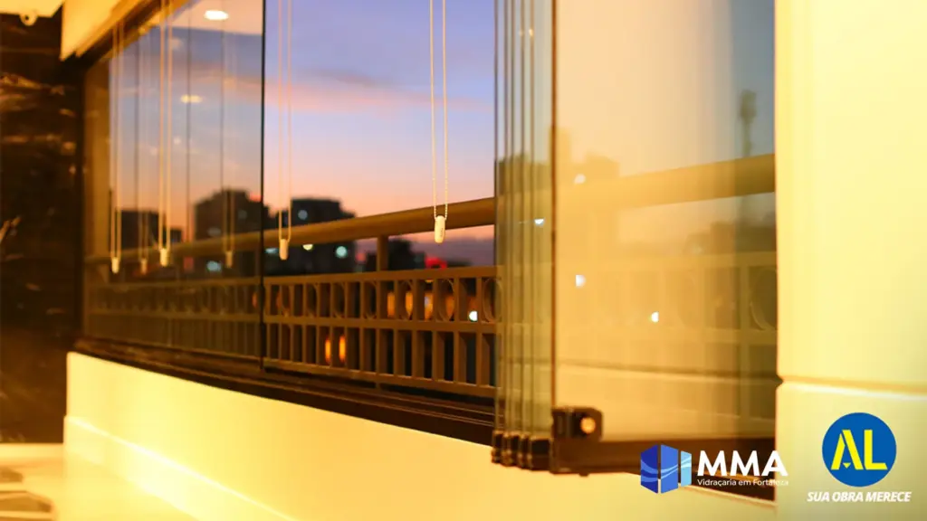 Como Economizar no Fechamento da Sacada?