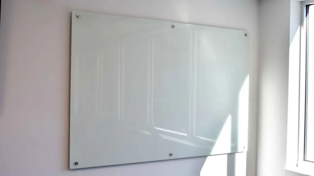 Como Limpar Lousa de Vidro: Passo-a-Passo