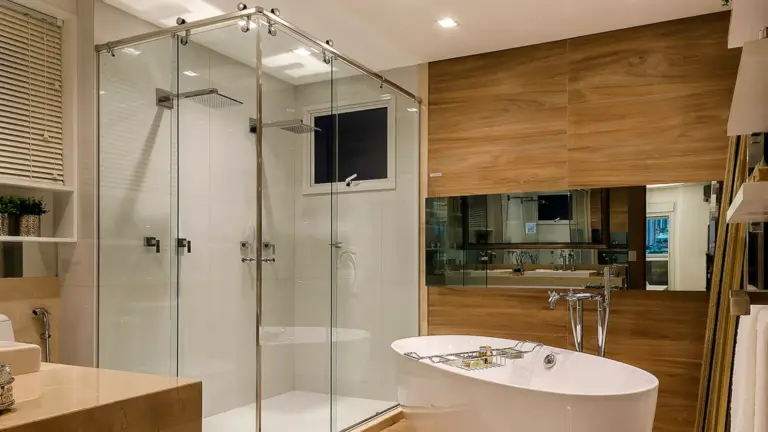 Box Elegance Prata com vidro temperado para banheiro da marca Ideia Glass