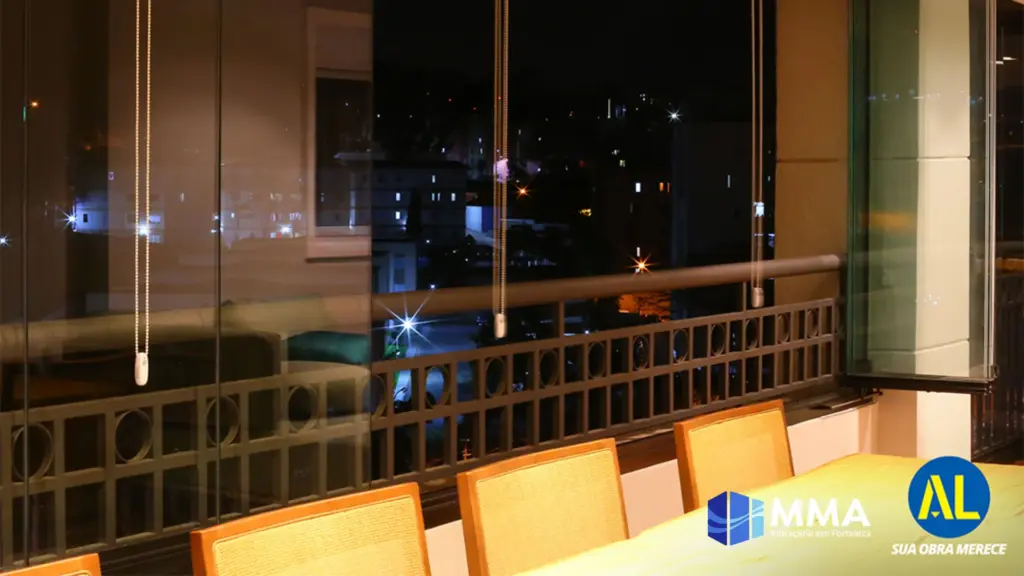 Sistemas de Abertura para Sacada de Vidro