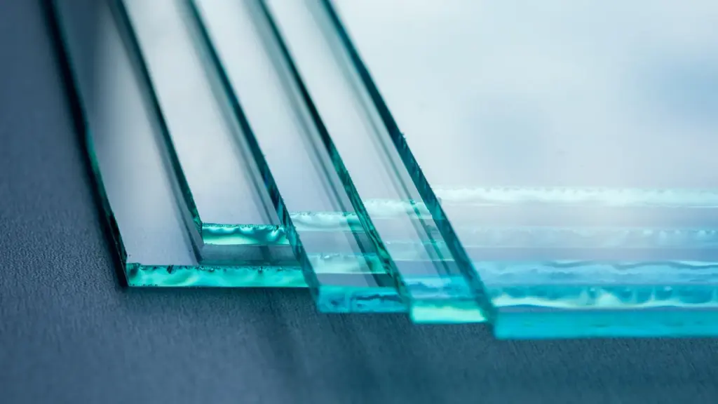 Vidro Comum ou Temperado: Como Escolher o Ideal?